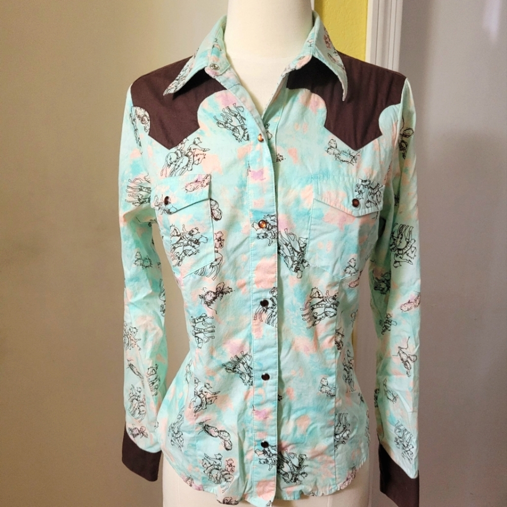 Shyanne Women's Western Snap Button Down Shirt size Small